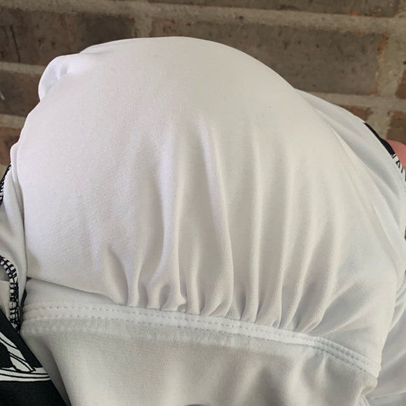 NWT Women’s Plus Size FRESHWATER One Piece Swimsuit, Black/White, 2X (20-22) - Picture 8 of 10